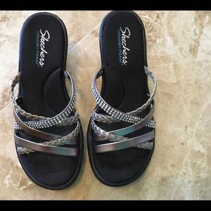 Skechers Memory Foam Rumblers Wave Sandals